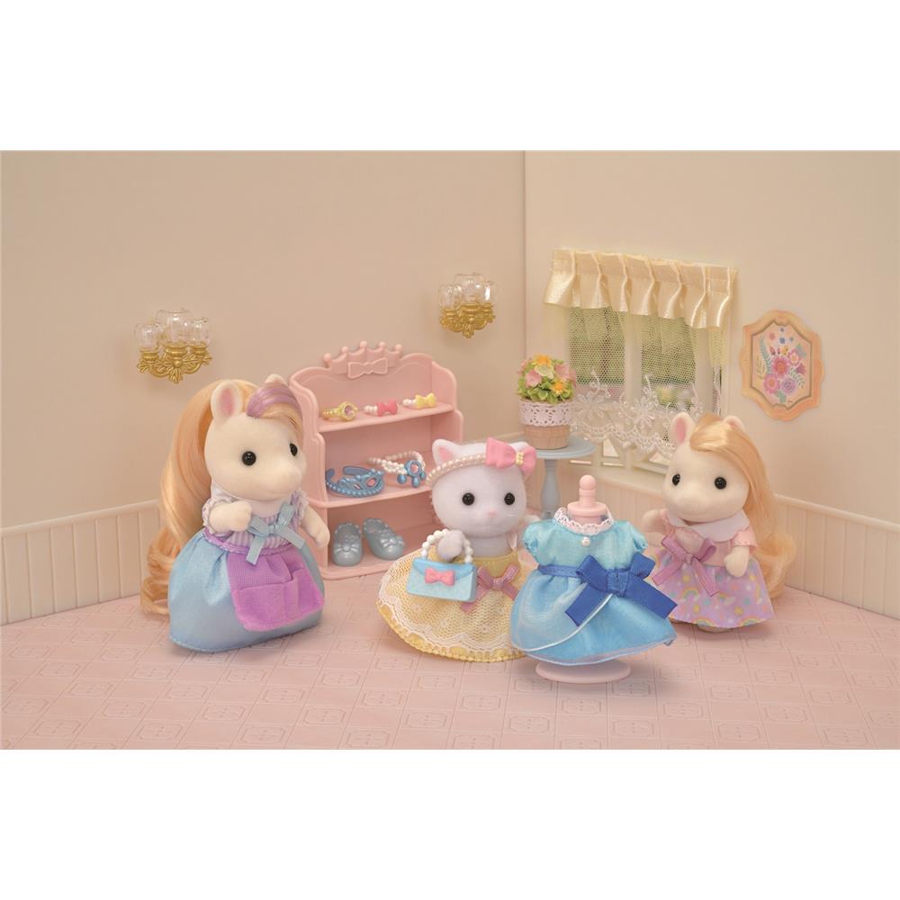 Epoch Princess Dressing Set avec figurine