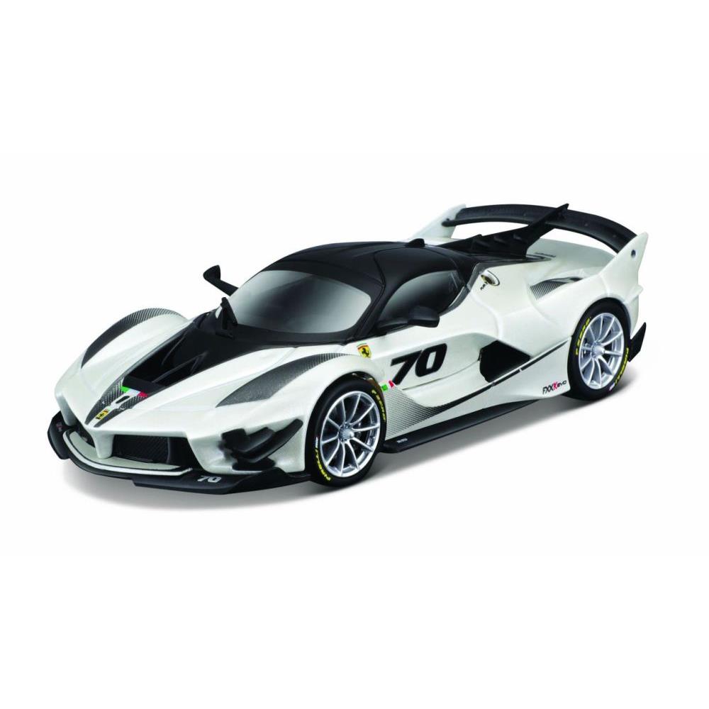 Bburago Ferrari FXX-K Evo 2017 1/43 weiss