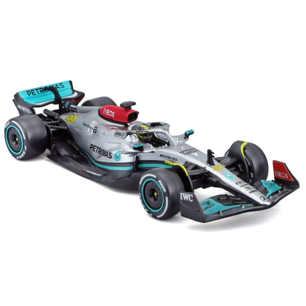Bburago Mercedes-AMG F1 W13 E Performance Lewis Hamilton 2022, 1:43