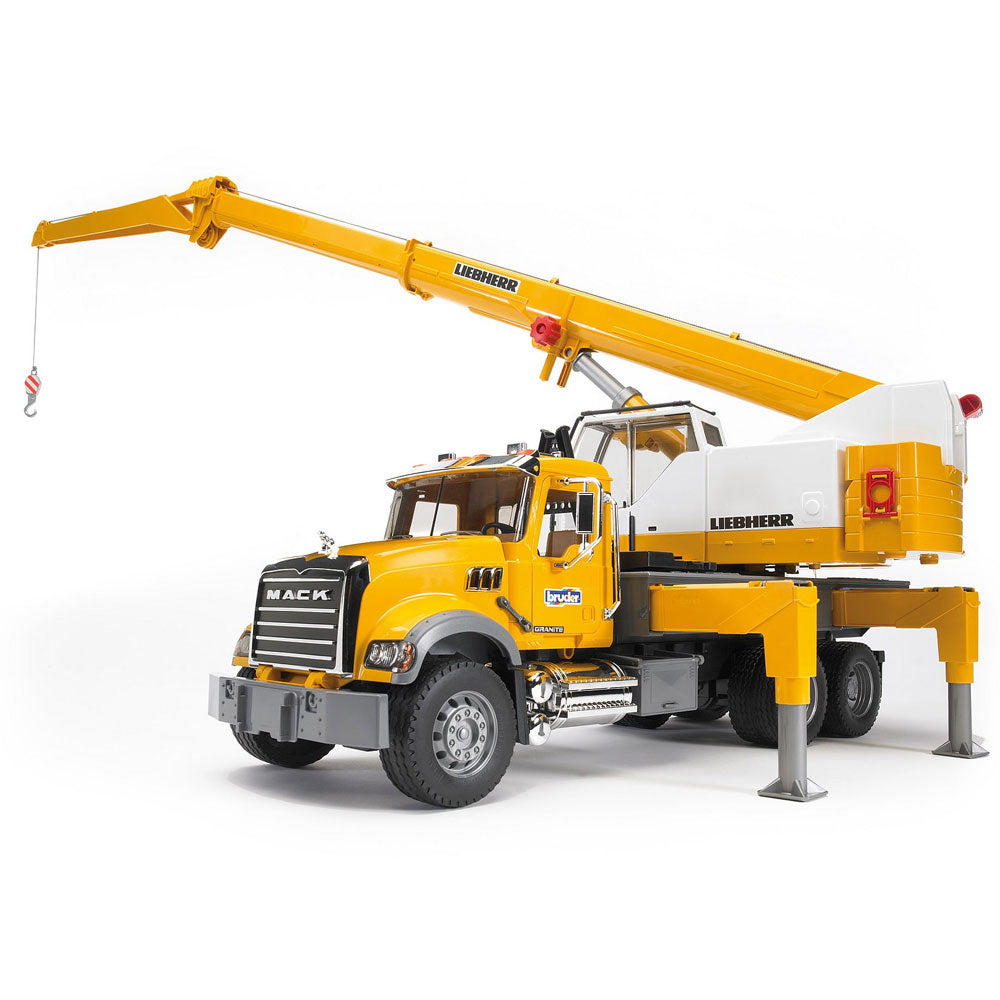 Bruder Mack Granite Liebherr Kran-LKW