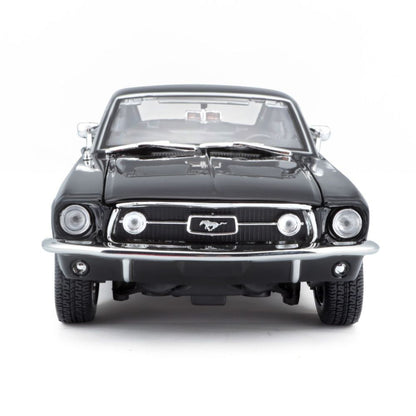 Maisto Ford Mustang 1967, schwarz, 1:18