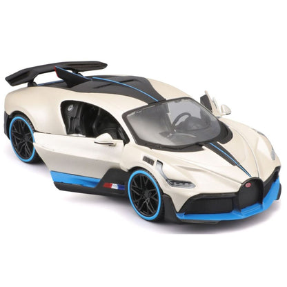 Maisto Bugatti Divo, 1:24, white metallic
