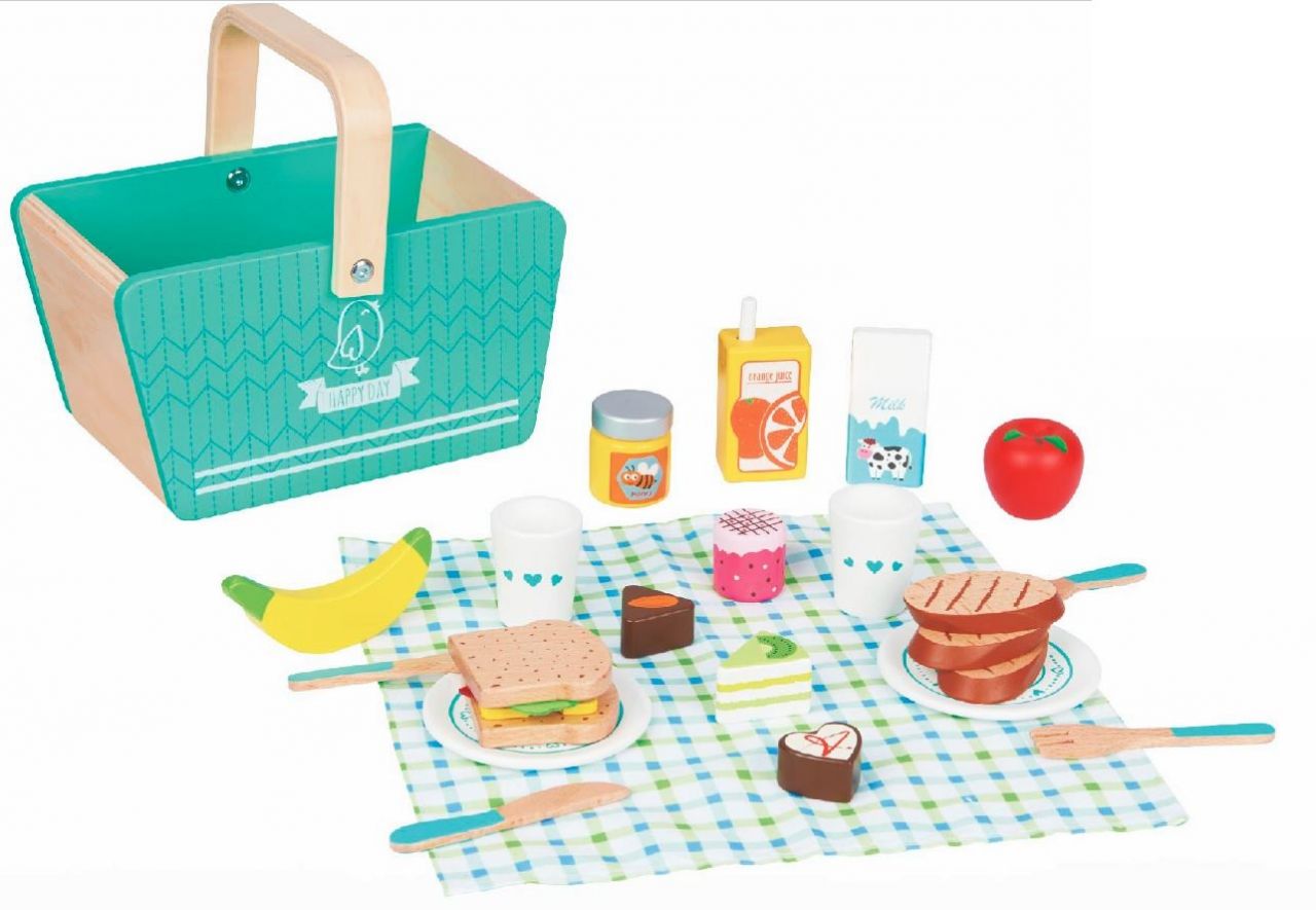 Spielba wooden picnic basket with accessories