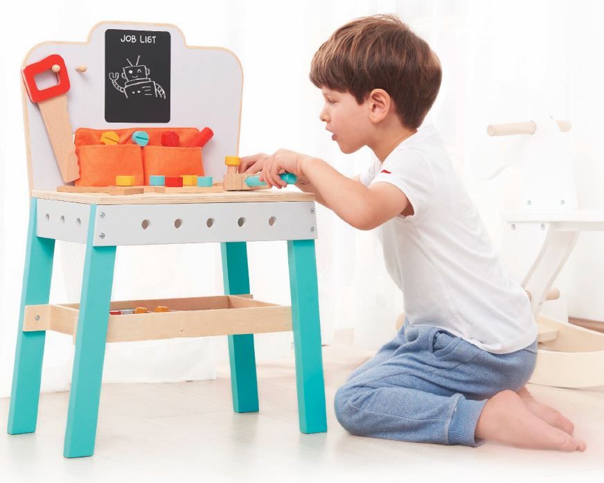 Spielba Werkbank mit viel Zubehör