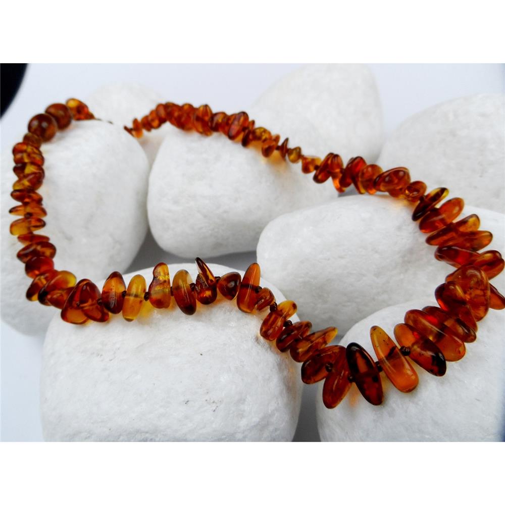 Nature &amp; Balance splinter amber necklace, with clasp, length: approx. 33 cm