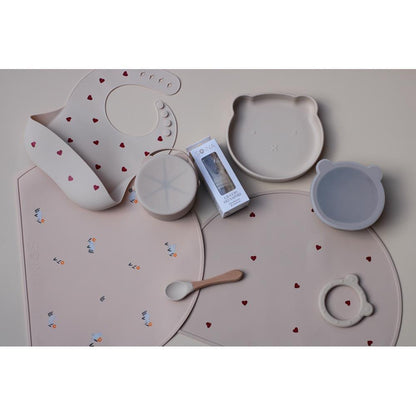 *SOINA silicone bib, ivory love