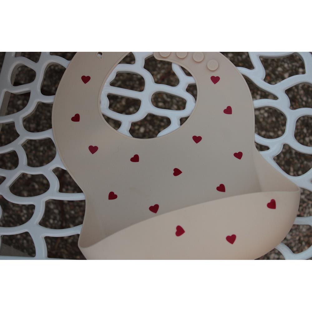 *SOINA silicone bib, ivory love