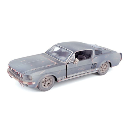 Maisto Ford Mustang GT 1967 Old Friends, 1:24